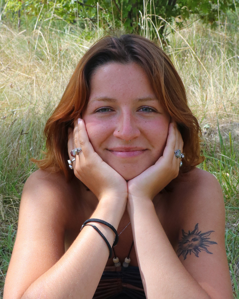 Élina Bedouch